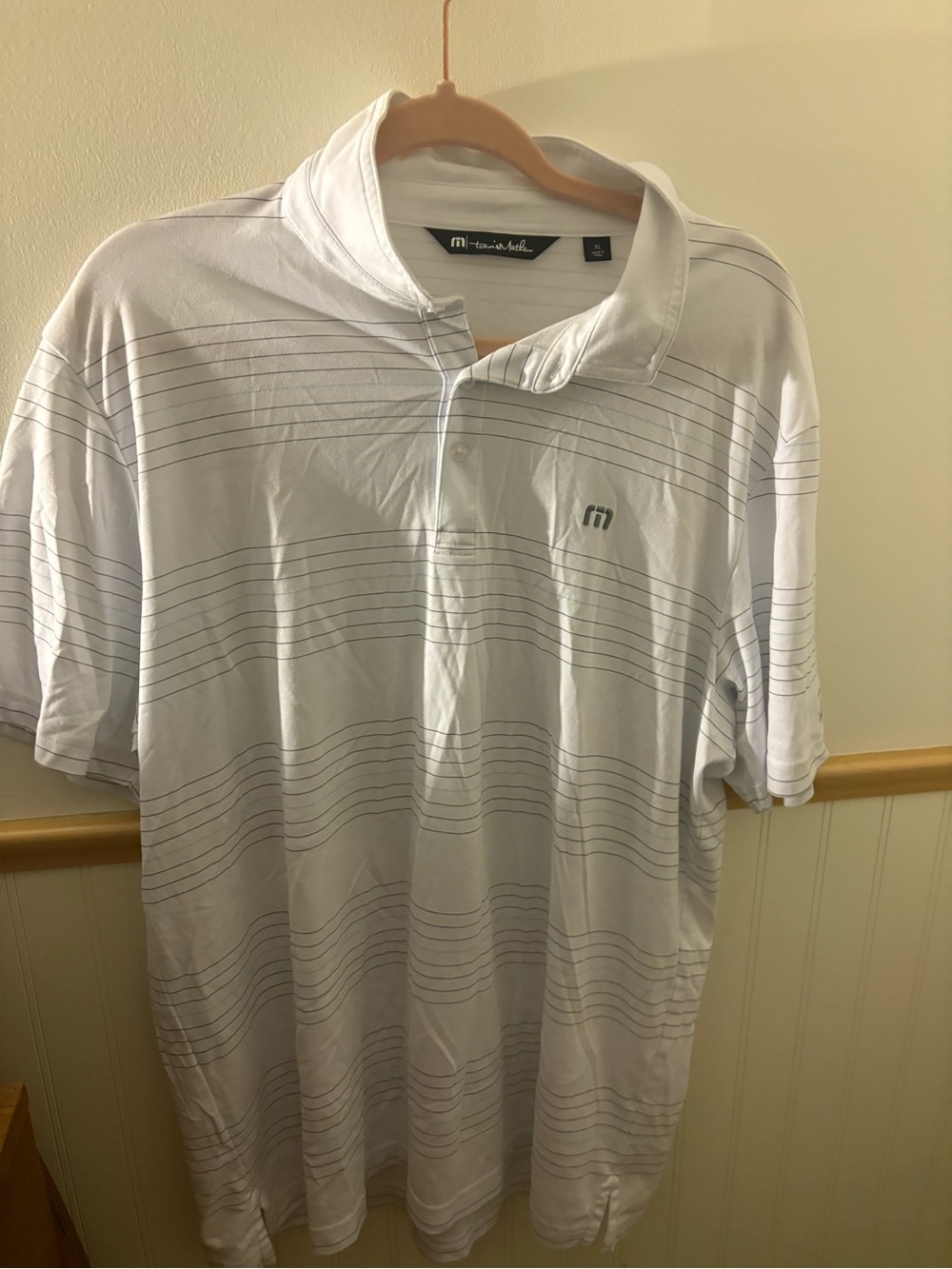 TravisMathew Mens XL White Gray Striped Golf Polo Shirt Made Peru Performance